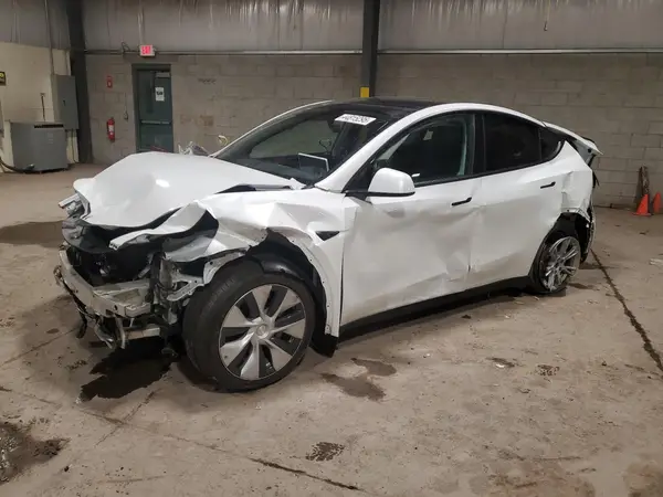7SAYGDEE7PF699992 2023 TESLA MODEL Y - Image 1