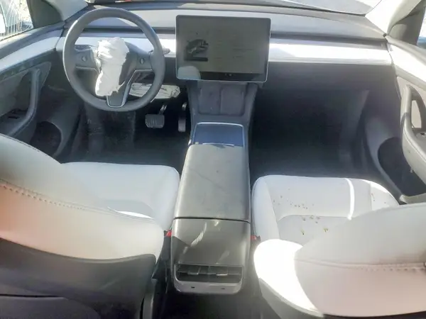 7SAYGDEE7PF700414 2023 TESLA MODEL Y - Image 8
