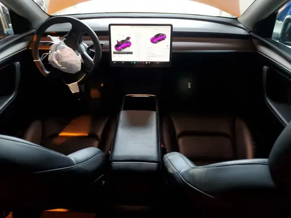 7SAYGDEE7PF742114 2023 TESLA MODEL Y - Image 8