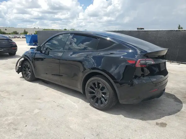 7SAYGDEE7PF750200 2023 TESLA MODEL Y - Image 2