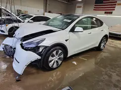7SAYGDEE7PF755574 2023 TESLA MODEL Y