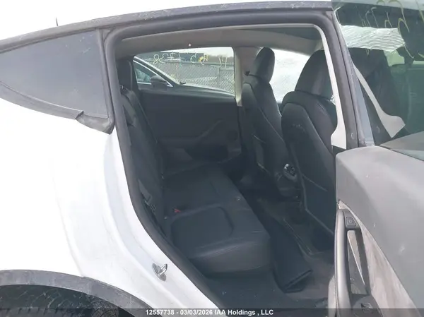 7SAYGDEE7PF771760 2023 TESLA MODEL Y - Image 8