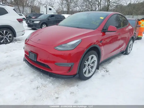 7SAYGDEE7PF779230 2023 TESLA MODEL Y - Image 2