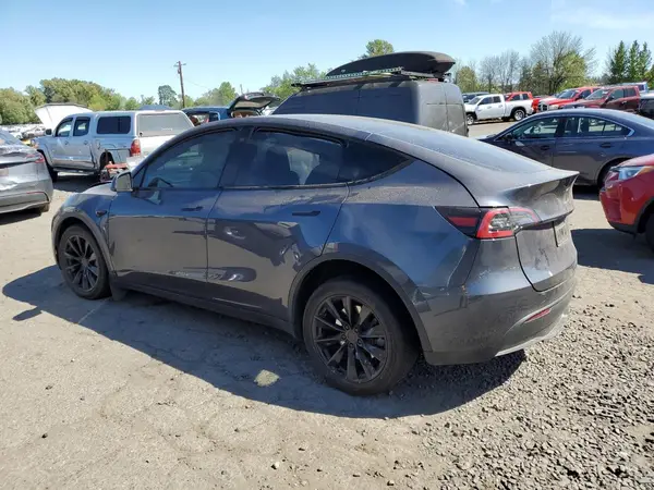 7SAYGDEE7PF781902 2023 TESLA MODEL Y - Image 2