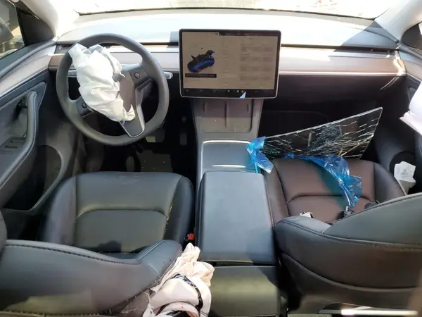 7SAYGDEE7PF781902 2023 TESLA MODEL Y - Image 8