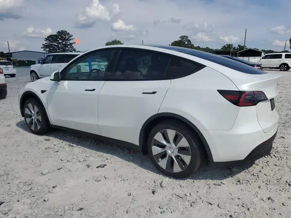 7SAYGDEE7PF792561 2023 TESLA MODEL Y - Image 2
