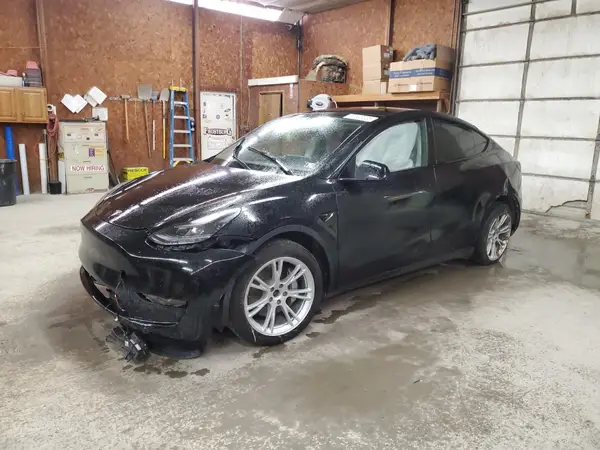 7SAYGDEE7PF797887 2023 TESLA MODEL Y - Image 1