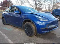 7SAYGDEE7PF814879 2023 TESLA MODEL Y