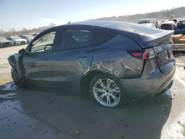 7SAYGDEE7PF822934 2023 TESLA MODEL Y - Image 2