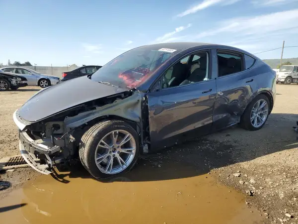 7SAYGDEE7PF851625 2023 TESLA MODEL Y - Image 1