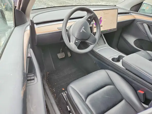 7SAYGDEE7PF854573 2023 TESLA MODEL Y - Image 8
