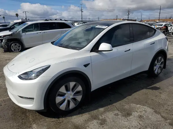 7SAYGDEE7PF868005 2023 TESLA MODEL Y - Image 1