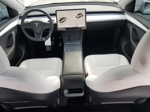 7SAYGDEE7PF868005 2023 TESLA MODEL Y - Image 8