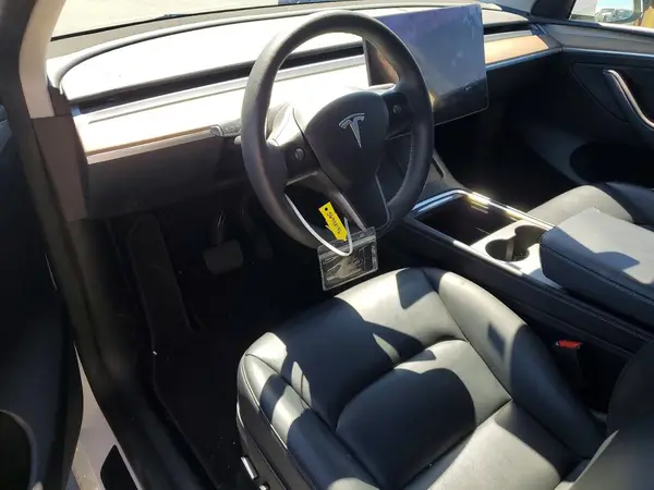 7SAYGDEE7PF872300 2023 TESLA MODEL Y - Image 8