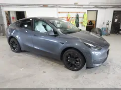 7SAYGDEE7PF884706 2023 TESLA MODEL Y