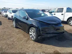 7SAYGDEE7PF887847 2023 TESLA MODEL Y