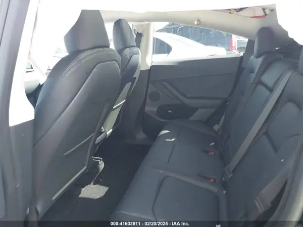 7SAYGDEE7PF887847 2023 TESLA MODEL Y - Image 8