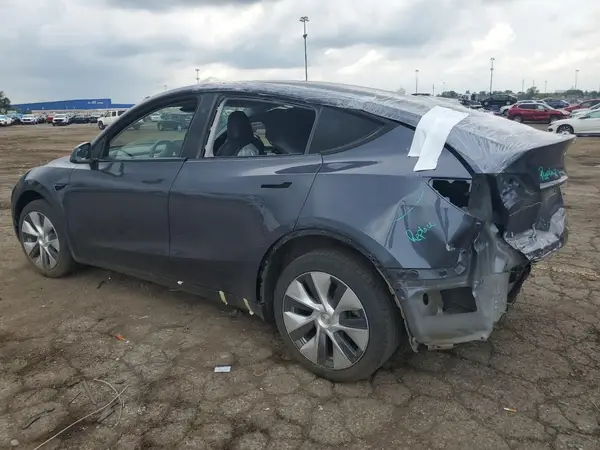 7SAYGDEE7PF892014 2023 TESLA MODEL Y - Image 2