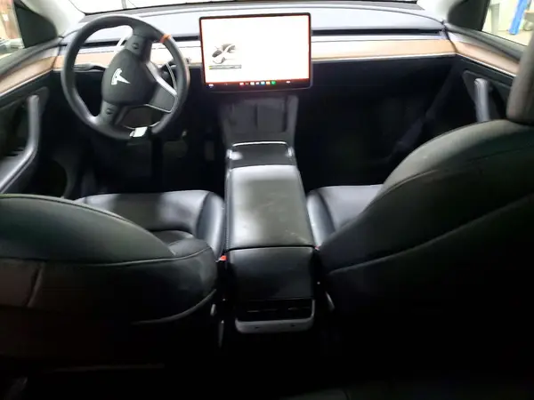 7SAYGDEE7PF896256 2023 TESLA MODEL Y - Image 8