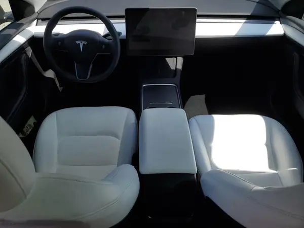 7SAYGDEE7PF900094 2023 TESLA MODEL Y - Image 8