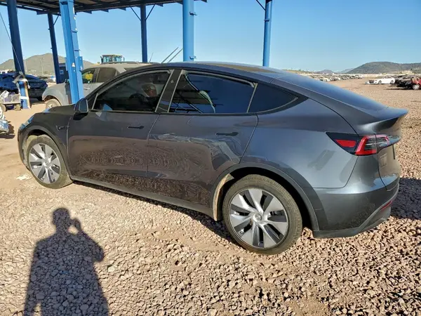 7SAYGDEE7PF905425 2023 TESLA MODEL Y - Image 2