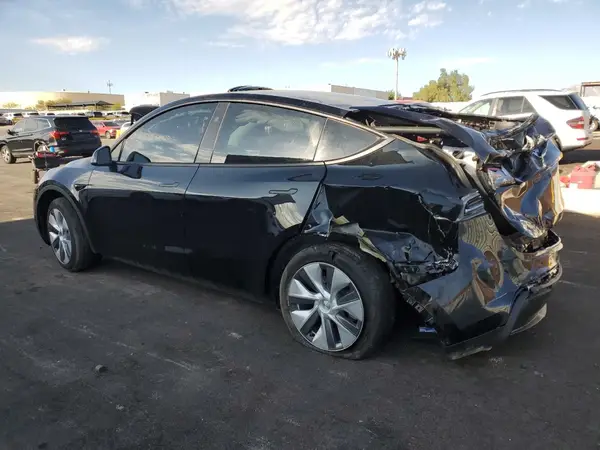 7SAYGDEE7PF923939 2023 TESLA MODEL Y - Image 2