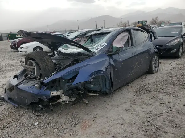 7SAYGDEE7PF946573 2023 TESLA MODEL Y - Image 1