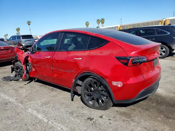 7SAYGDEE7PF957928 2023 TESLA MODEL Y - Image 2
