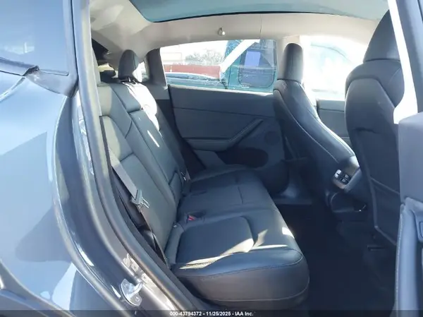 7SAYGDEE7RA215514 2024 TESLA MODEL Y - Image 8