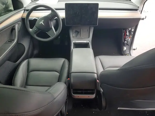 7SAYGDEE7RA218266 2024 TESLA MODEL Y - Image 8