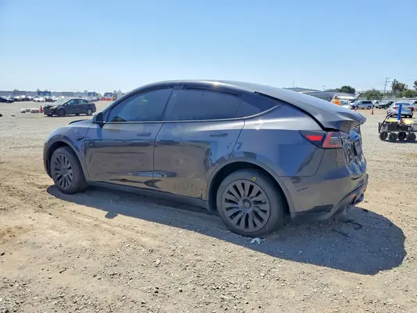 7SAYGDEE7RA220227 2024 TESLA MODEL Y - Image 2