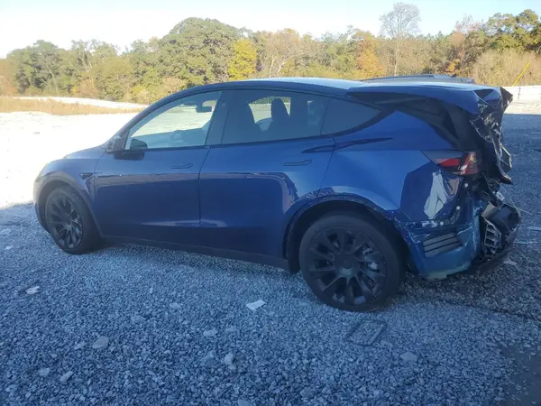 7SAYGDEE7RA221460 2024 TESLA MODEL Y - Image 2