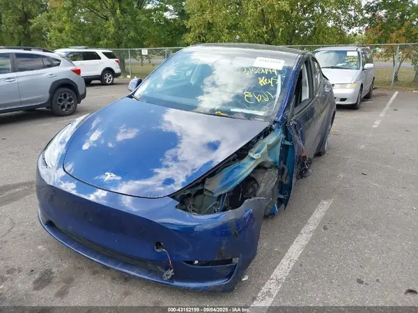 7SAYGDEE7RA222799 2024 TESLA MODEL Y - Image 2
