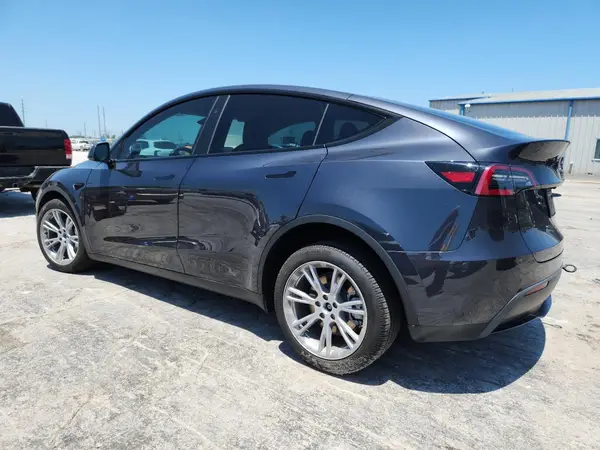 7SAYGDEE7RA224309 2024 TESLA MODEL Y - Image 2
