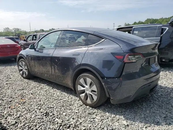 7SAYGDEE7RA227565 2024 TESLA MODEL Y - Image 2