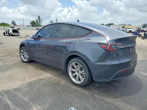 7SAYGDEE7RA227968 2024 TESLA MODEL Y - Image 2
