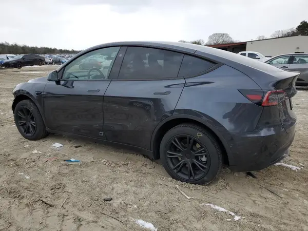 7SAYGDEE7RA228456 2024 TESLA MODEL Y - Image 2