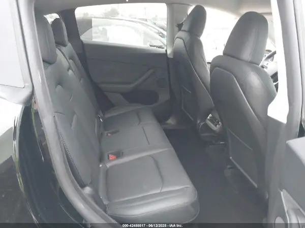7SAYGDEE7RA236864 2024 TESLA MODEL Y - Image 8