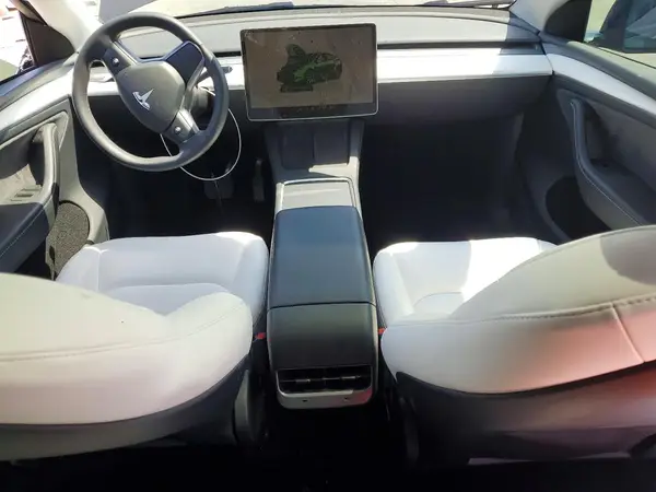 7SAYGDEE7RA238324 2024 TESLA MODEL Y - Image 8