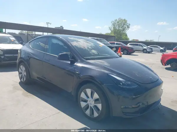 7SAYGDEE7RA243569 2024 TESLA MODEL Y - Image 1