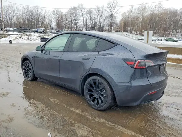 7SAYGDEE7RA248495 2024 TESLA MODEL Y - Image 2