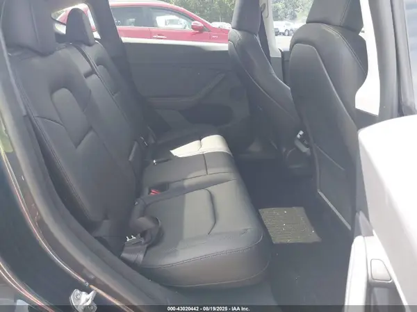7SAYGDEE7RA251803 2024 TESLA MODEL Y - Image 8