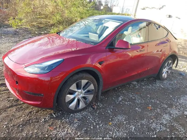 7SAYGDEE7RA260808 2024 TESLA MODEL Y - Image 2