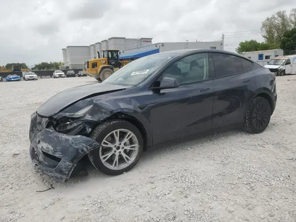 7SAYGDEE7RA279293 2024 TESLA MODEL Y - Image 1