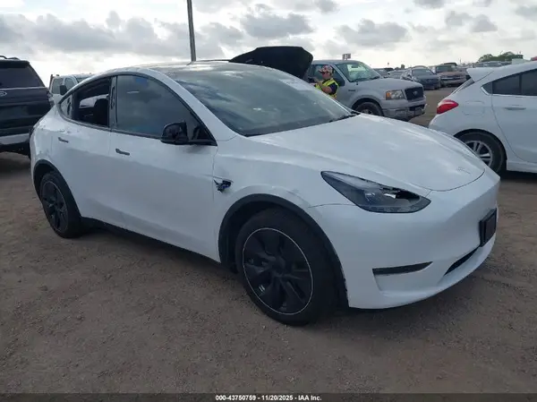 7SAYGDEE7RA280301 2024 TESLA MODEL Y - Image 1