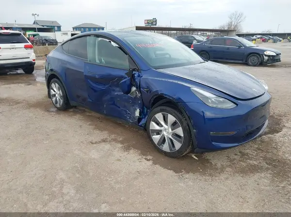 7SAYGDEE7RA281805 2024 TESLA MODEL Y - Image 1