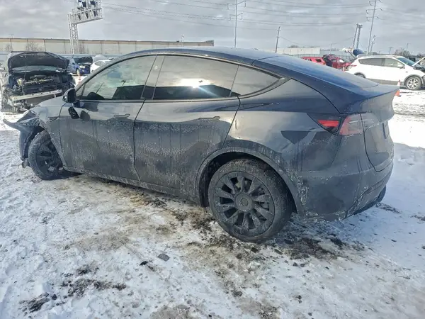 7SAYGDEE7RA281965 2024 TESLA MODEL Y - Image 2