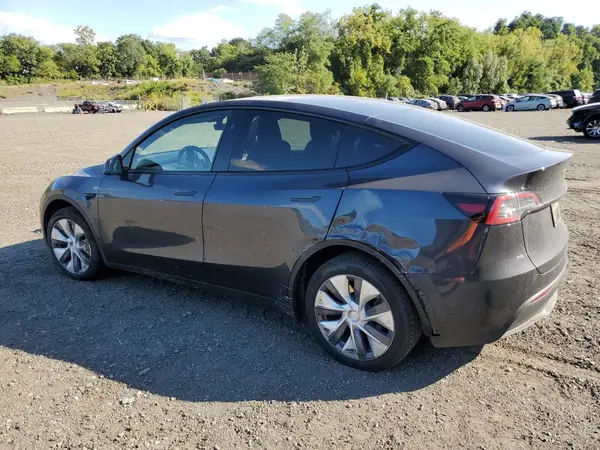 7SAYGDEE7RA282193 2024 TESLA MODEL Y - Image 2