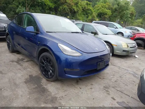 7SAYGDEE7RA284607 2024 TESLA MODEL Y - Image 1