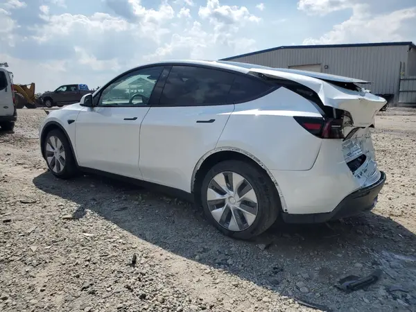 7SAYGDEE7RA289421 2024 TESLA MODEL Y - Image 2